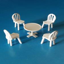 Nice Table & Chairs Maquette